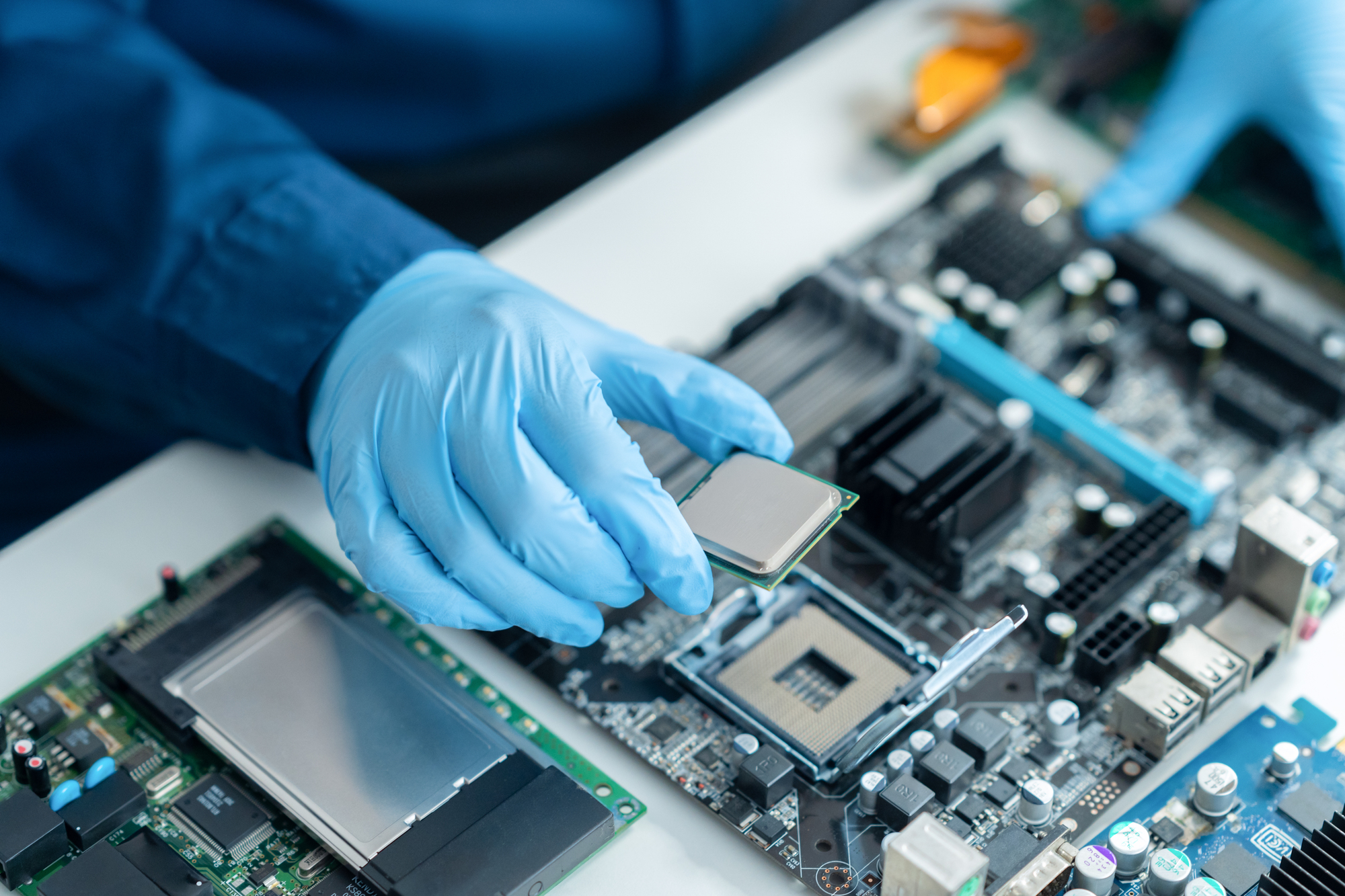 高時給×寮費無料で貯金できます！年3回の長期休暇あり・年間休日175日！