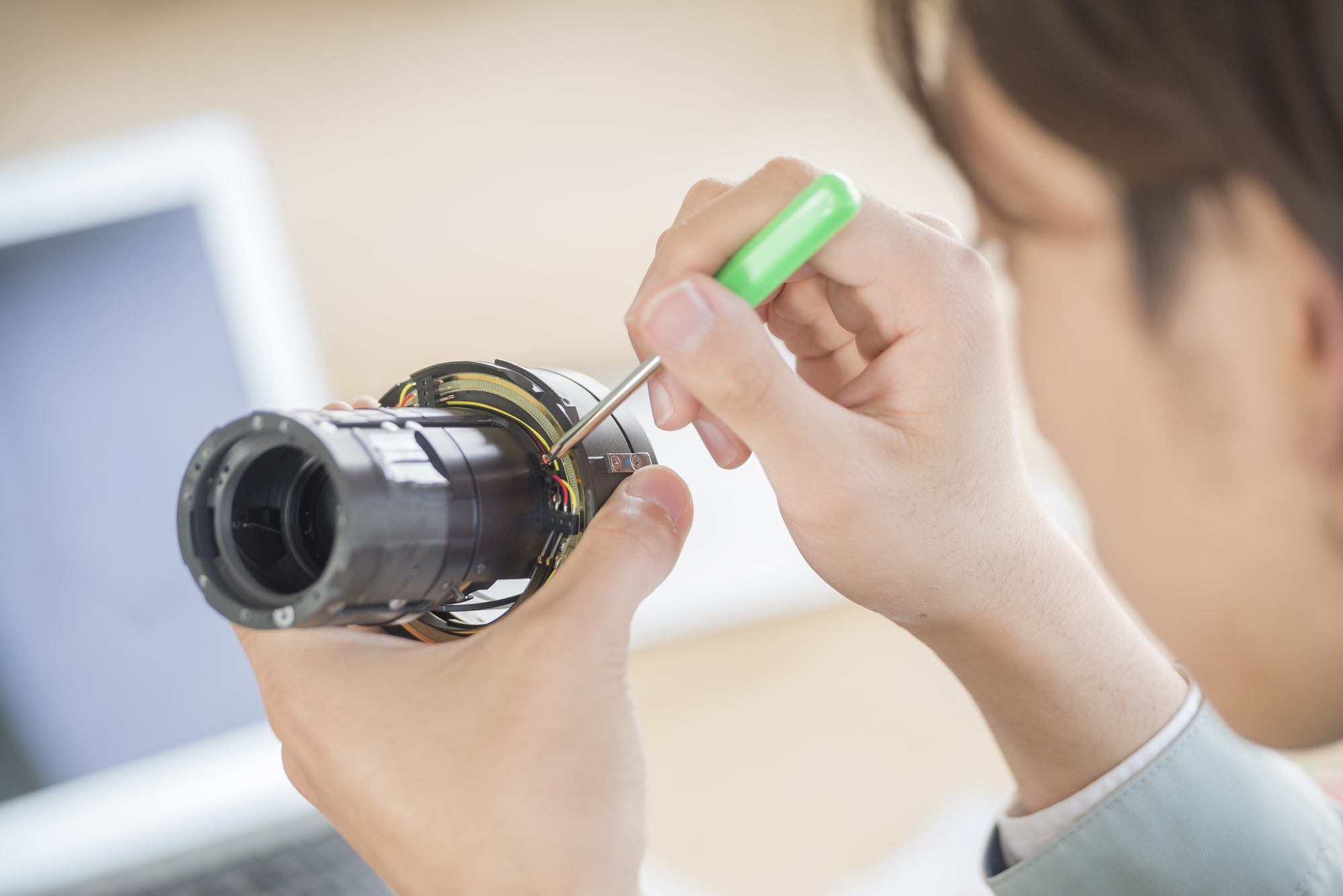 月収例39万以上可！シフト制★備品付き無料ワンルーム寮完備！